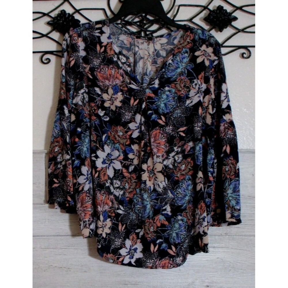 Mark. Women's Top Size L Long Sleeve Multicolored Floral Round Neck